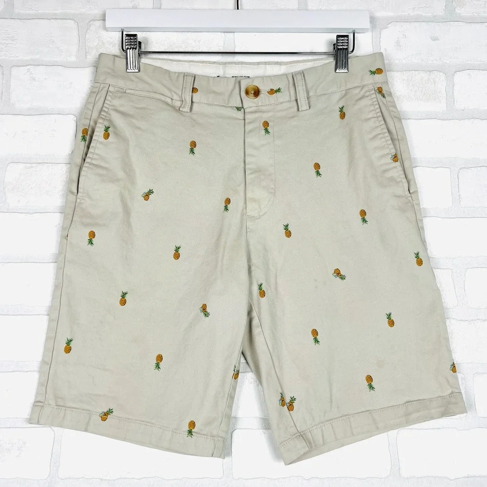 Old Navy Mens Ultimate Slim Built-in Flex Pineapple Print Shorts, Size 30